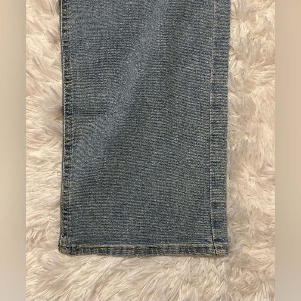 Denizen from Levi’s | 90s Loose Straight Leg Jeans - Picture 8 of 11